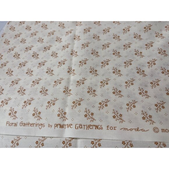 Floral Gatherings Primitive Gatherings Brown Floral Cotton Fabric 62" x 55" Quil - Picture 3 of 8